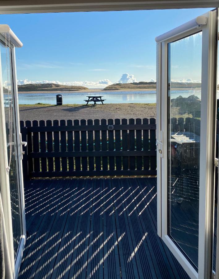 Beachfront Lodge, Lossiemouth Bay Экстерьер фото